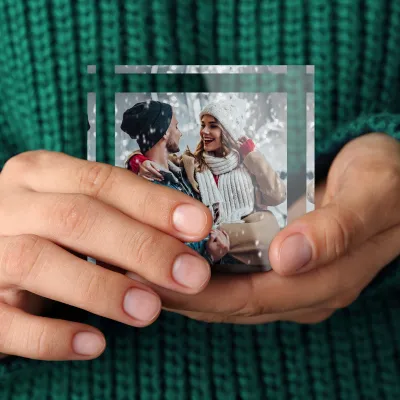 Unusual Stocking Fillers: MIXBLOX acrylic cube