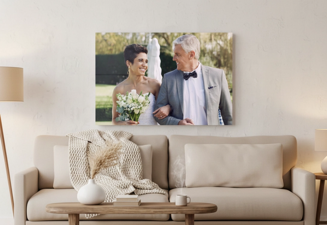 Various MYPICTURE photo products like canvas prints and photo tiles showcasing personalized papa daughter quotes