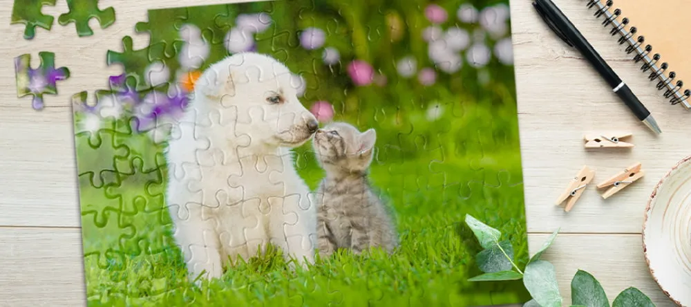 Make Your Own Jigsaw Puzzle: We Show You How. Cute Photo Puzzle with an Animal-themed Motif.