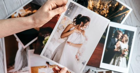 Glossy vs Matte Photos: Choose the Perfect Finish for Your Prints