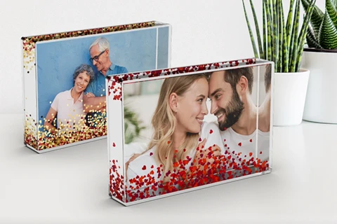 Snow globe photo frame with glitter