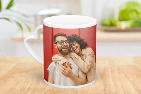 Heart mug with photo: personalised mug with heart-shaped handle