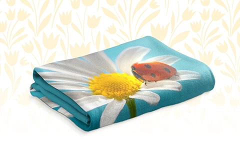 Superbly vibrant photo blanket