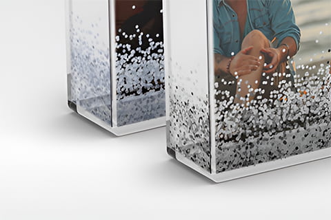 Shaker frame with picture detail view