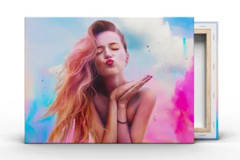 panoramic canvas close up view