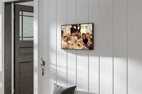 mounted mini canvas with family picture